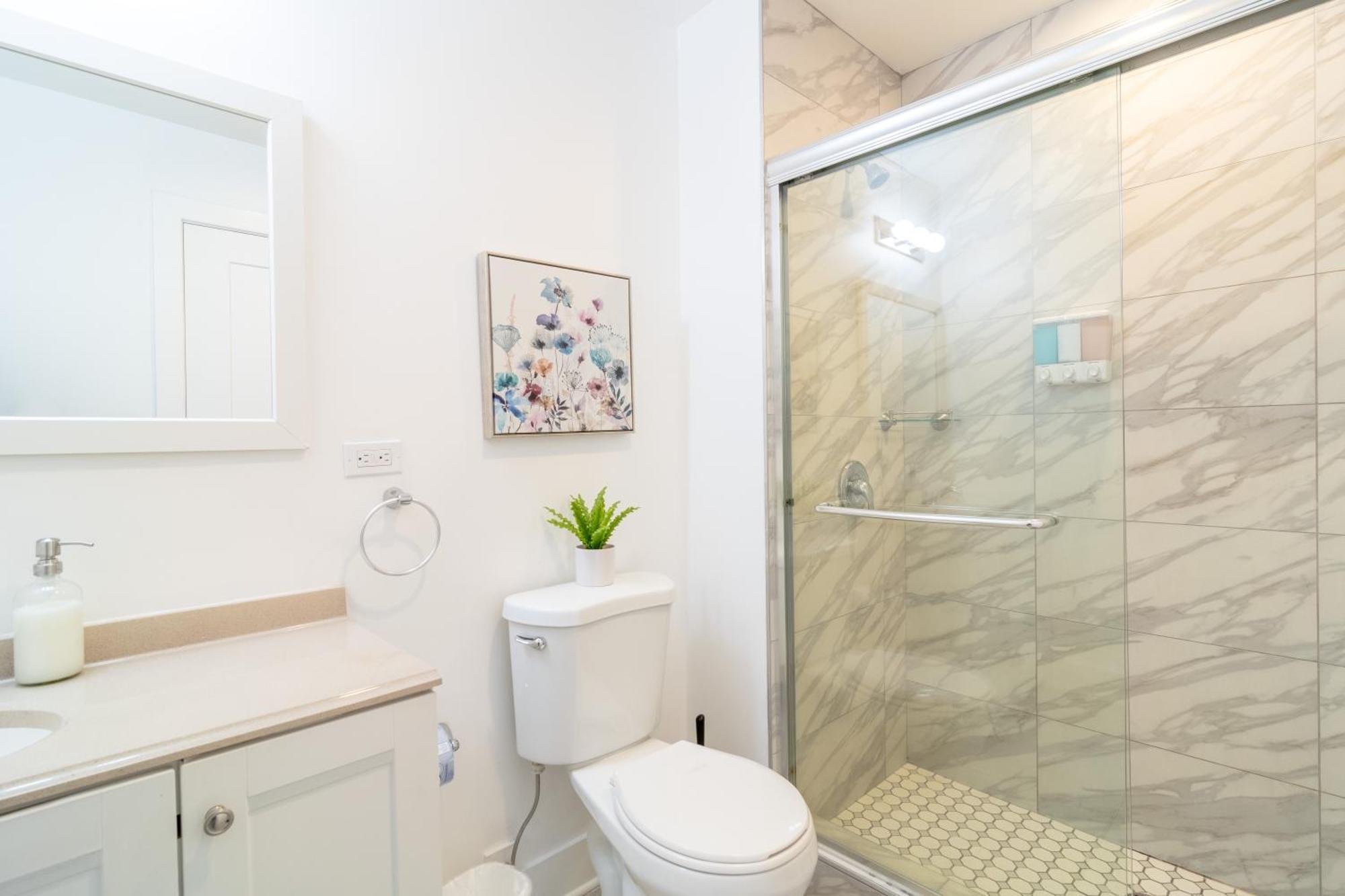 Mccormick Place 3Br-2Ba With Optional Parking - Sleeps 8 Chicago Exterior photo